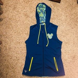 Disney Mickey Mouse Women’s Drifit Zip Up Jacket S